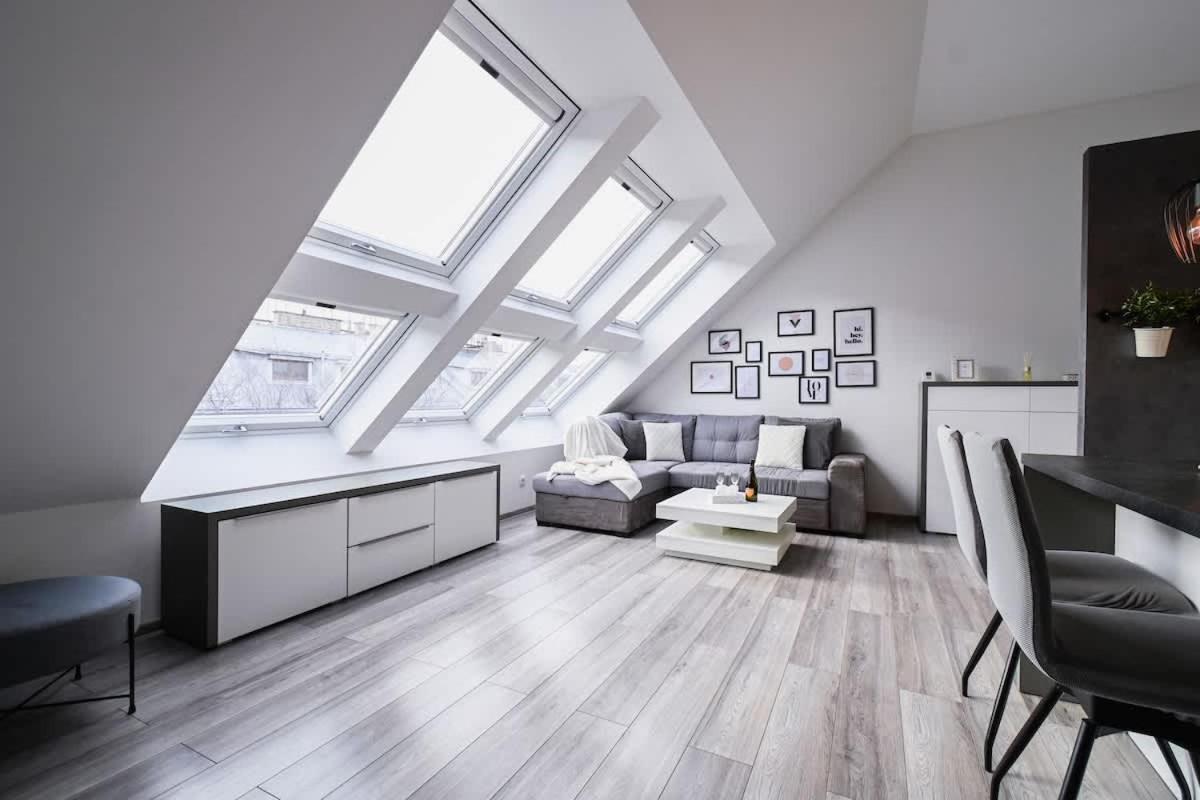 Luxury Apartment In The City Center Bratislava Exterior photo